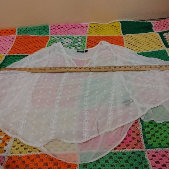 Nicole Miller Size Small S White Flowy Blouse Sheer V Neck Top Summer Boho Indie - Picture 2 of 13